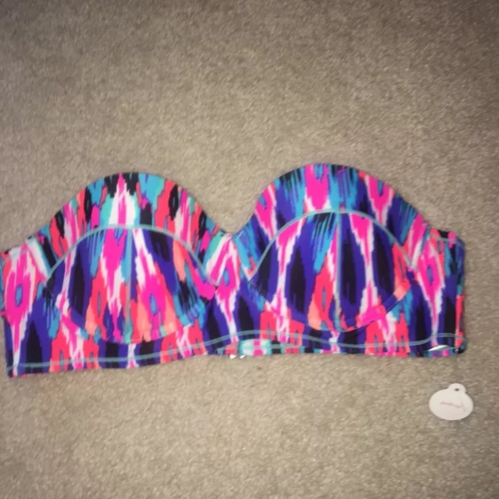 Bathing suit top size large